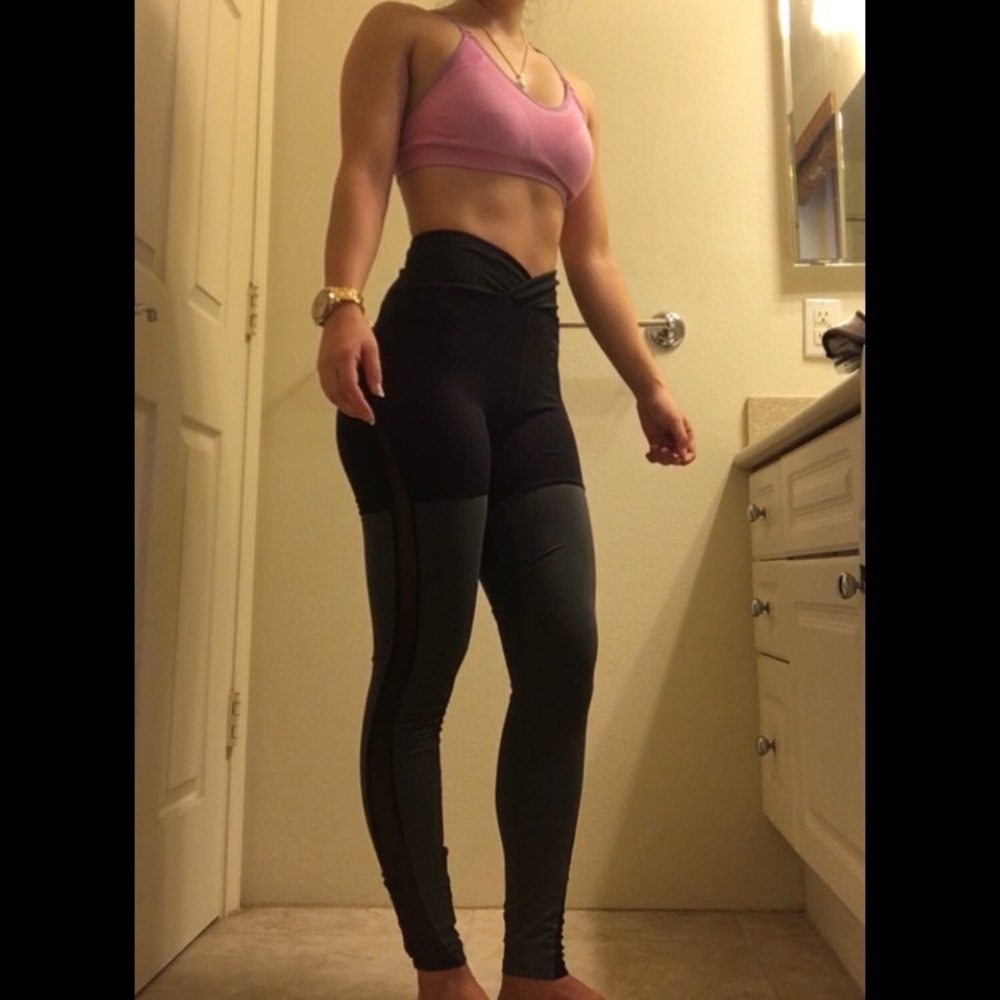 Black Dynamic Nikki Blackketter Leggings Season 2